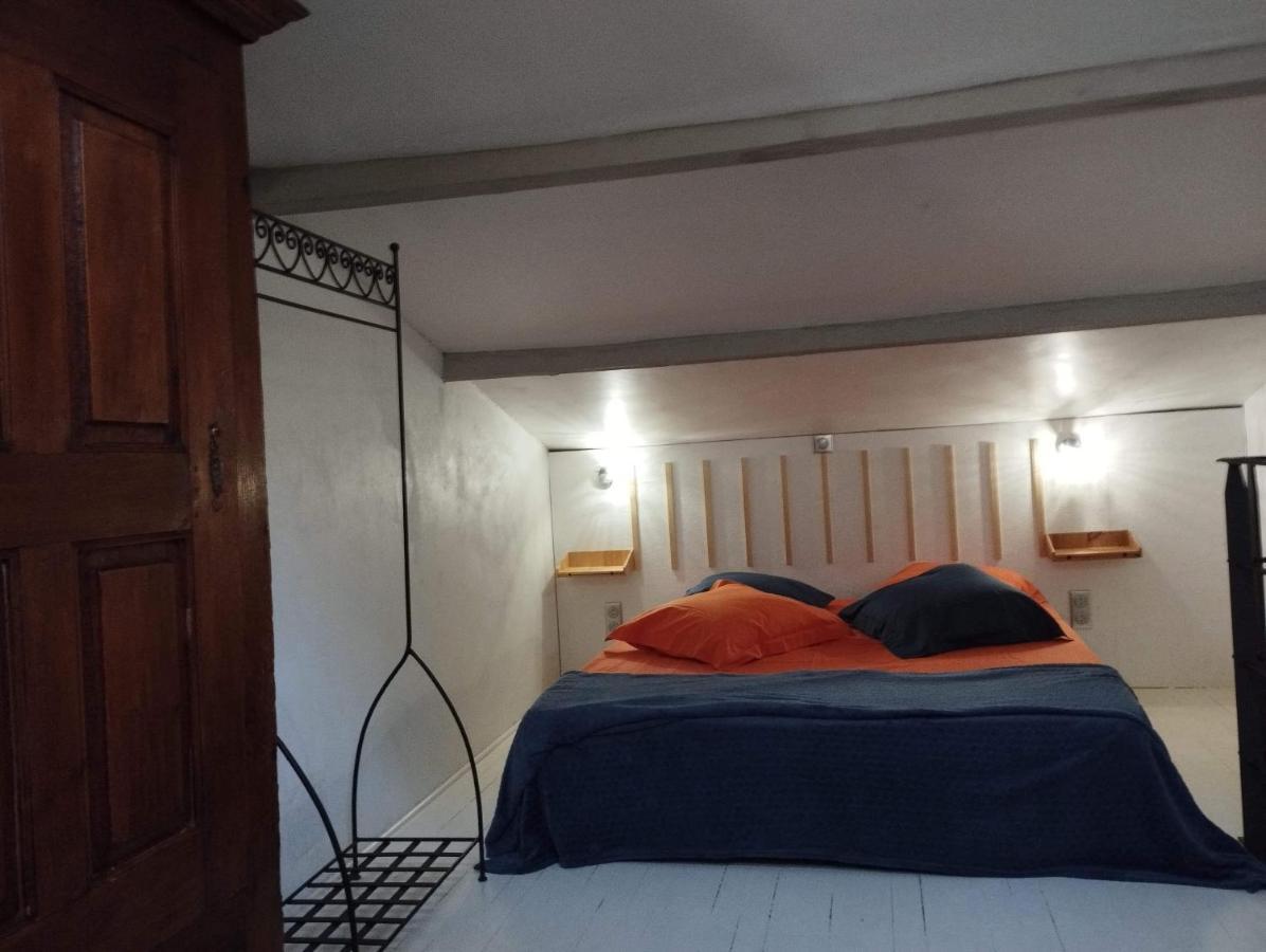 Chambre D'Hotes L'Orange Bleue Rustrel Exterior foto